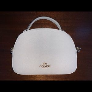 White coach crossbody purse